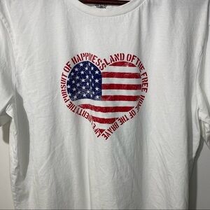 Free People White Short Sleeve Tee with Heart Graphic